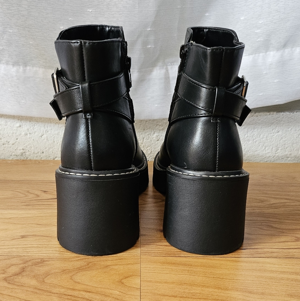 Madden Girl  Black Ankle Boots - Picture 6 of 8